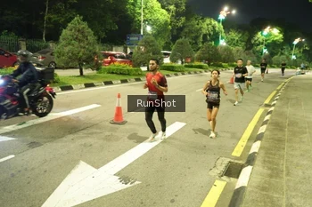 Runner Photo 4235369