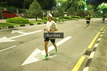 Runner Photo 4235383