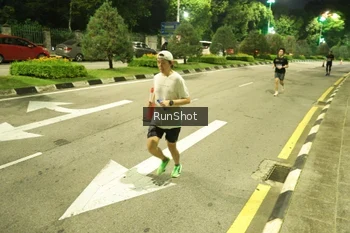 Runner Photo 4235384