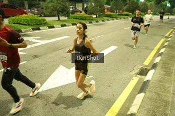 Runner Photo 4235385