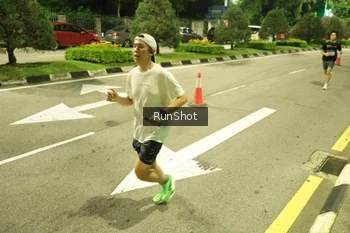 Runner Photo 4235392