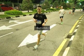 Runner Photo 4235393