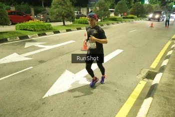 Runner Photo 4235410