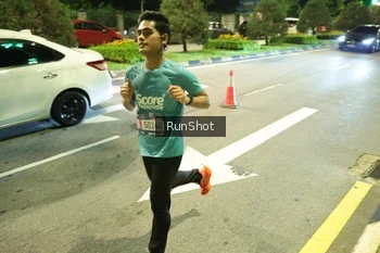 Runner Photo 4235414