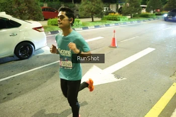 Runner Photo 4235415