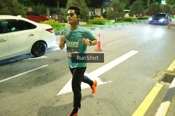 Runner Photo 4235416