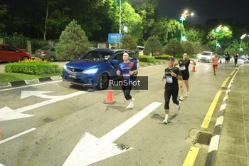Runner Photo 4235484