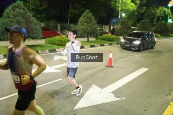 Runner Photo 4235519