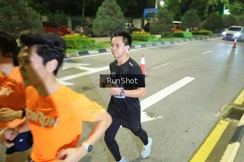 Runner Photo 4235533