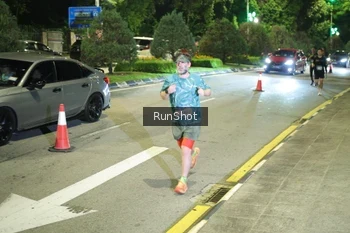 Runner Photo 4235541