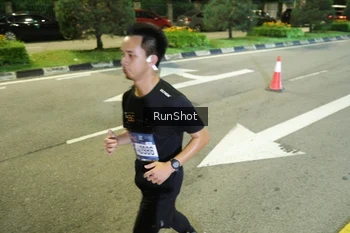 Runner Photo 4235543