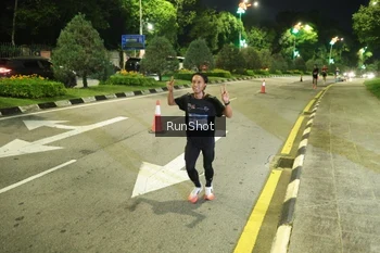 Runner Photo 4235597