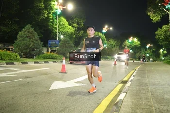 Runner Photo 4235600