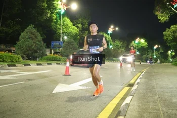 Runner Photo 4235601