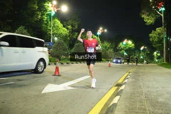 Runner Photo 4235604