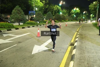 Runner Photo 4235605