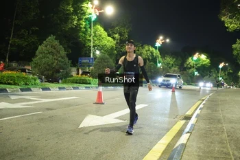 Runner Photo 4235638