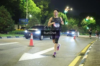 Runner Photo 4235649