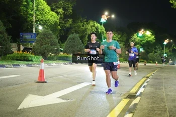 Runner Photo 4235660