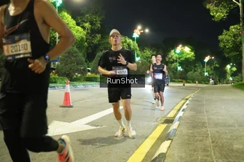 Runner Photo 4235732
