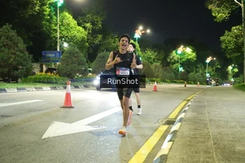Runner Photo 4235740