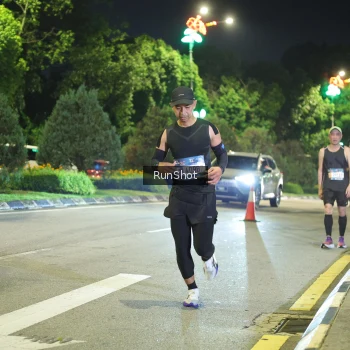 Runner Photo 4235812