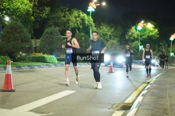 Runner Photo 4235815