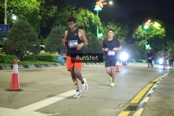 Runner Photo 4235869