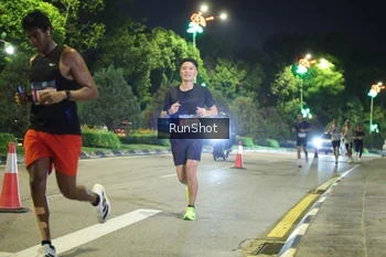 Runner Photo 4235870