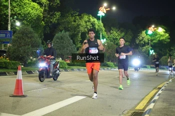 Runner Photo 4235875