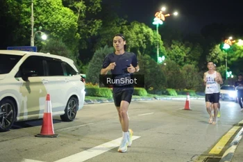 Runner Photo 4235882
