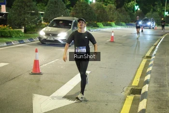 Runner Photo 4236033