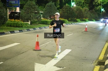 Runner Photo 4236038