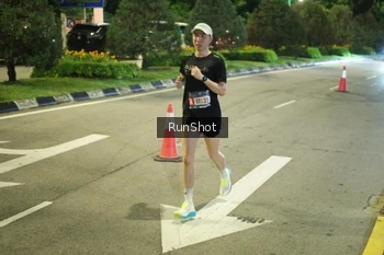 Runner Photo 4236041