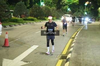 Runner Photo 4236042