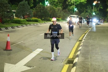 Runner Photo 4236044