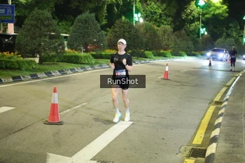 Runner Photo 4236046