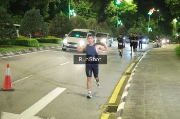 Runner Photo 4236055