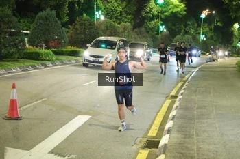 Runner Photo 4236056