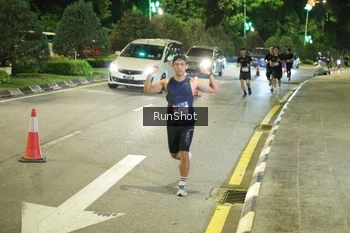Runner Photo 4236057