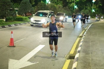 Runner Photo 4236058