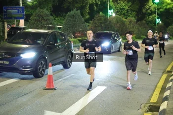 Runner Photo 4236069
