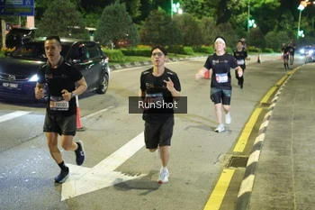 Runner Photo 4236071