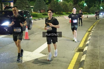Runner Photo 4236084