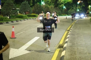 Runner Photo 4236088