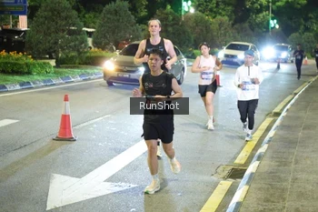Runner Photo 4236393