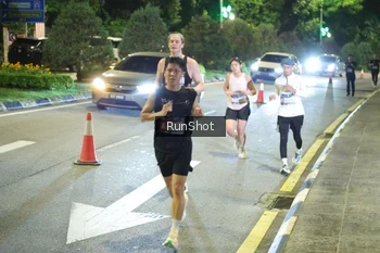 Runner Photo 4236396