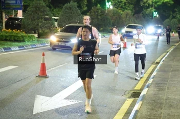 Runner Photo 4236397