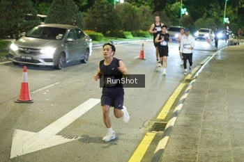 Runner Photo 4236400