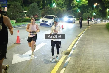 Runner Photo 4236402